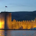 Lavanda With Heated Pool Trogir Split Tatil Evi