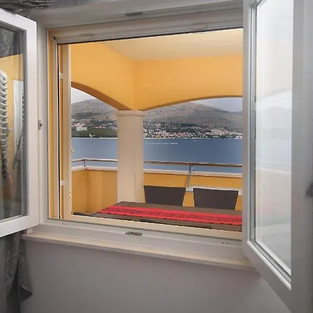 Lavanda Residence With Heated Pool Trogir Split Vikendica