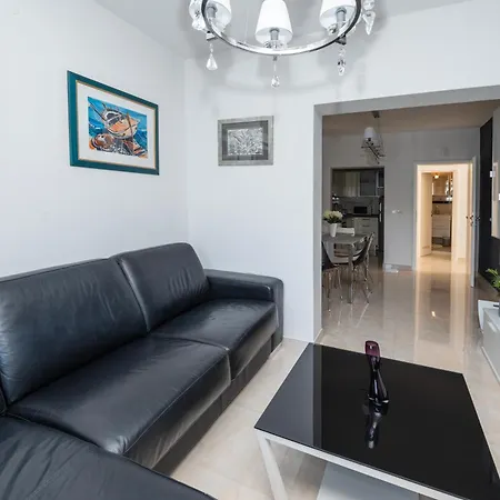 Ferienhaus Lavanda Residence With Heated Pool Trogir Split