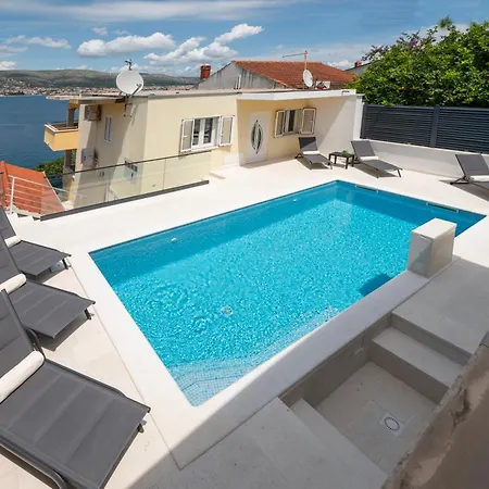 Vikendica Lavanda Residence With Heated Pool Trogir Split Donji Okrug (Ciovo)