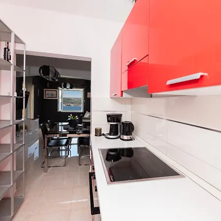 Lavanda Residence With Heated Pool Trogir Split *