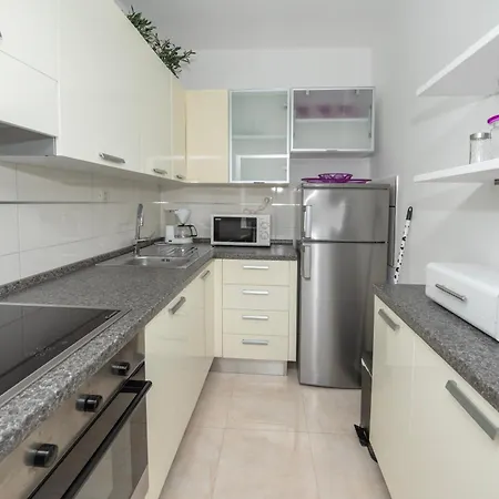 Lavanda Residence With Heated Pool Trogir Split Vikendica *