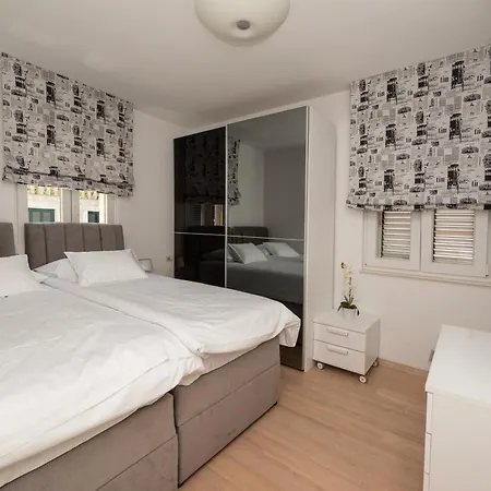 Tatil Evi Lavanda With Heated Pool Trogir Split *