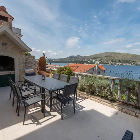 Lavanda Residence With Heated Pool Trogir Split * Donji Okrug (Ciovo)