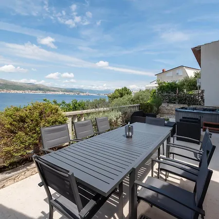 Lavanda Residence With Heated Pool Trogir Split Vikendica *