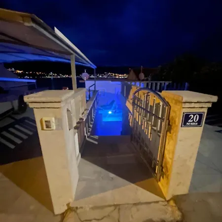 Lavanda Residence With Heated Pool Trogir Split Vikendica Donji Okrug (Ciovo)
