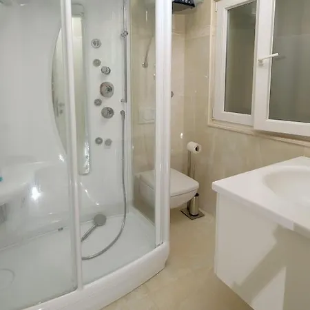 Lavanda Residence With Heated Pool Trogir Split Vikendica *